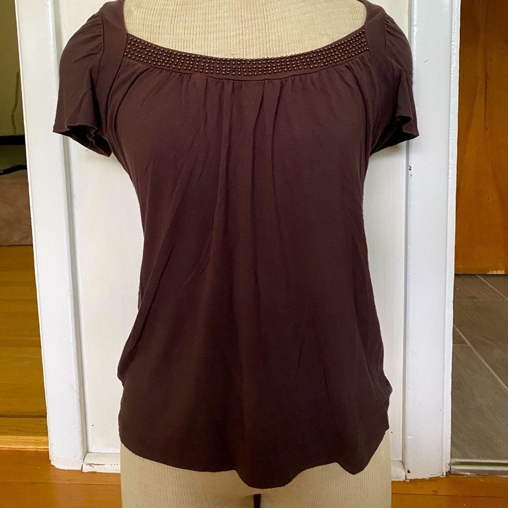 🚫SOLD🚫NY&Co top with beads details